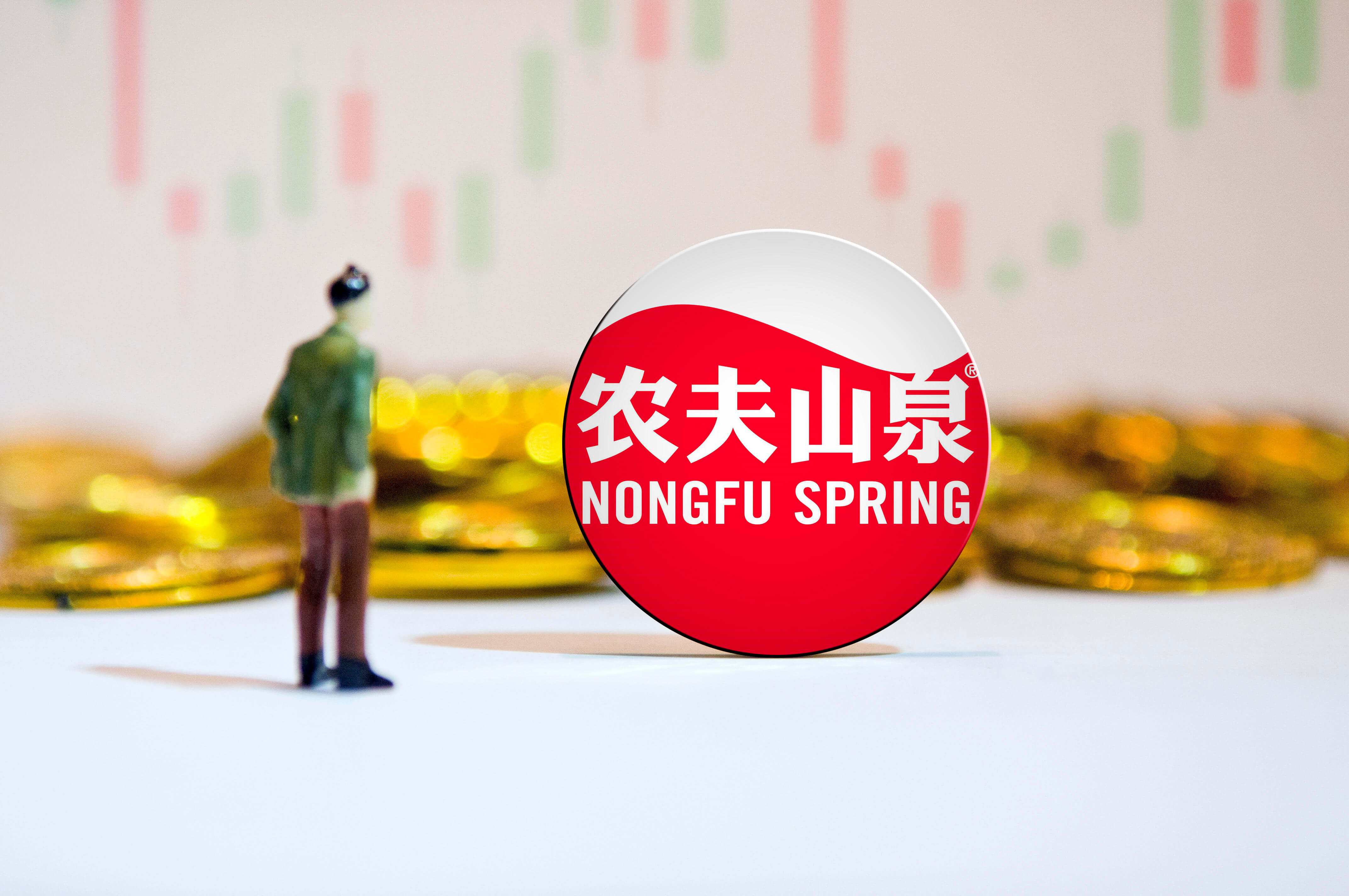 “人间印钞机”农夫山泉正式上市，认为它仅仅是...
